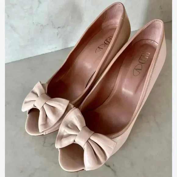 RED Valentino Shoes - Red by Valentino Peep Toe Pink Leather kitten Heel Shoes Size 9.5